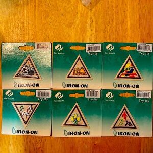 GIRL SCOUTS IRON ON PATCHES 6pcs